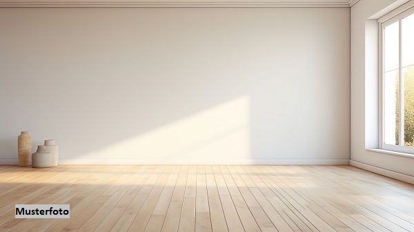 4-Zimmer-Wohnung nebst Balkon und Stellplatz